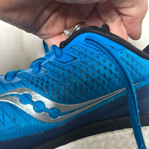 Saucony Triumph 18 S20595-55 Men's Cobalt Blue Running Shoes US 10 MSRP $160 - Picture 13 of 16